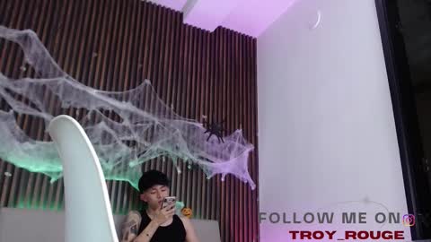 Troy online show from 10-24-25, 08:05