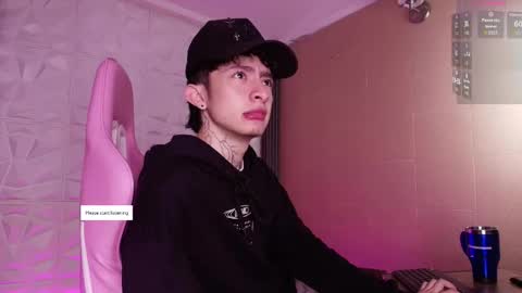 Snapshot of troy_rouge chatting on 01-07-26, 11:34 Troy online show from 01-07-26, 11:34