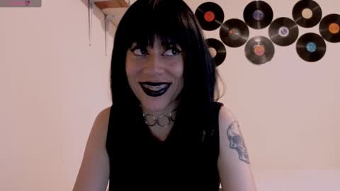 Cait online show from 10-07-25, 01:58