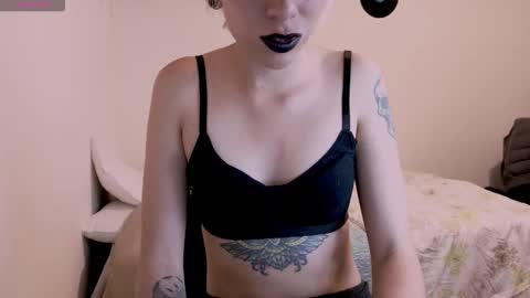 Cait online show from 10-21-25, 10:43