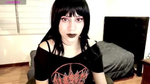 Snapshot of tryp666 chatting on 07-09-26, 04:38 Cait online show from 07-09-26, 04:38
