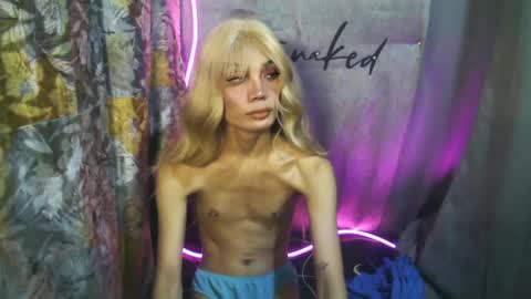 Snapshot of ts_athisa chatting on 03-09-25, 06:21 ts_athisa online show from 03-09-25, 06:21