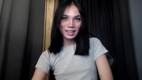 Snapshot of ts_athisa chatting on 10-15-25, 01:44 ts_athisa online show from 10-15-25, 01:44