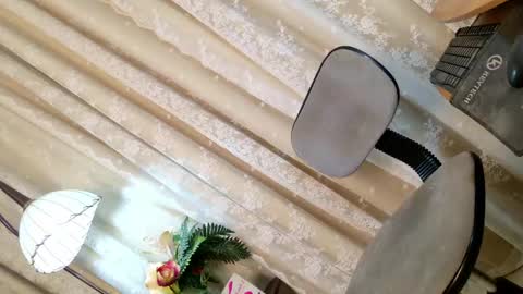 Chloe online show from 04-19-26, 05:07