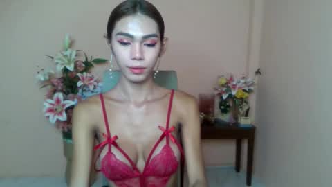 Snapshot of ts_marla chatting on 05-12-26, 11:18 marla online show from 05-12-26, 11:18