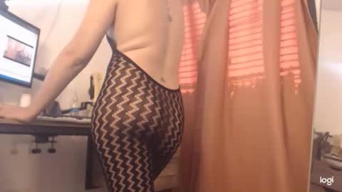 Snapshot of ts_samantha22 chatting on 05-10-26, 10:59 Samantha Eli online show from 05-10-26, 10:59