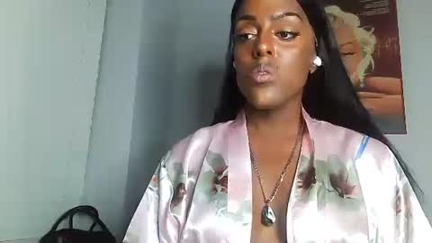 Snapshot of tsamberwhite007 chatting on 12-30-24, 11:48 Amber White online show from 12-30-24, 11:48