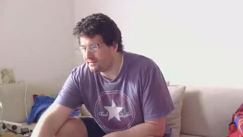 Snapshot of tsartan111 chatting on 05-11-26, 12:44 tsartan111 online show from 05-11-26, 12:44
