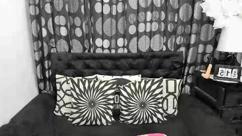 Snapshot of tsbabynicole chatting on 01-15-26, 01:21 tsbabynicole online show from 01-15-26, 01:21