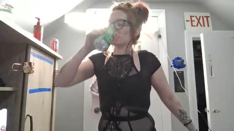 Snapshot of tscotto chatting on 10-20-25, 03:51 tscotto online show from 10-20-25, 03:51