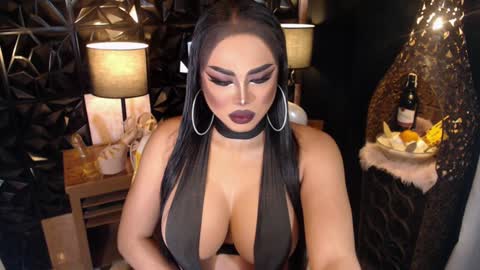 Snapshot of tsdarkdevon chatting on 01-13-25, 04:18 tsdarkdevon online show from 01-13-25, 04:18