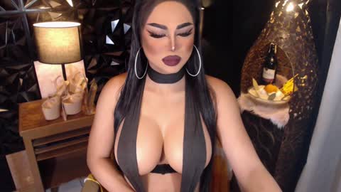 Snapshot of tsdarkdevon chatting on 01-14-25, 01:15 tsdarkdevon online show from 01-14-25, 01:15