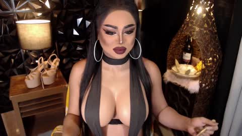 Snapshot of tsdarkdevon chatting on 01-17-25, 04:49 tsdarkdevon online show from 01-17-25, 04:49