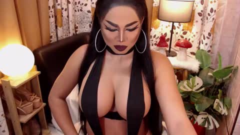 Snapshot of tsdarkdevon chatting on 02-06-25, 10:15 tsdarkdevon online show from 02-06-25, 10:15