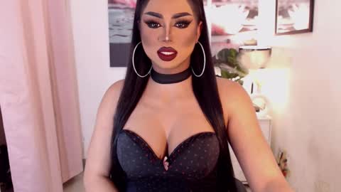 Snapshot of tsdarkdevon chatting on 02-22-25, 11:02 tsdarkdevon online show from 02-22-25, 11:02