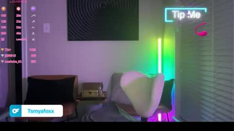 Snapshot of tsfoxx chatting on 04-28-26, 02:49 tsfoxx online show from 04-28-26, 02:49