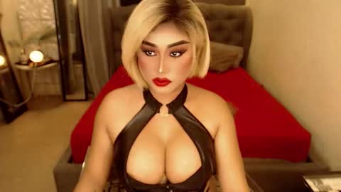 Snapshot of tshugescock chatting on 03-18-26, 06:49 SEDUCTIVEmistresCUMS online show from 03-18-26, 06:49
