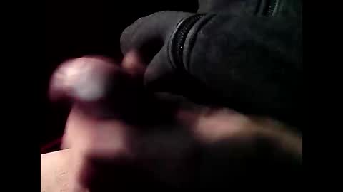 Snapshot of tskeeper chatting on 12-17-25, 01:33 tskeeper online show from 12-17-25, 01:33