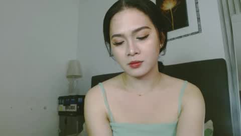 Bella Ratbu online show from 01-20-25, 12:18