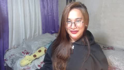 Snapshot of tspam19 chatting on 10-01-25, 04:02 PAM online show from 10-01-25, 04:02