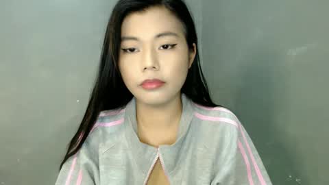 Snapshot of tspaulyn chatting on 02-12-25, 05:58 Paulyn online show from 02-12-25, 05:58