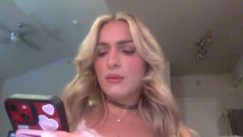 Snapshot of tsprinces chatting on 10-02-25, 01:34 tsprinces online show from 10-02-25, 01:34