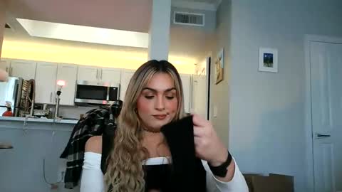 Snapshot of tsprinces chatting on 12-02-25, 08:04 tsprinces online show from 12-02-25, 08:04