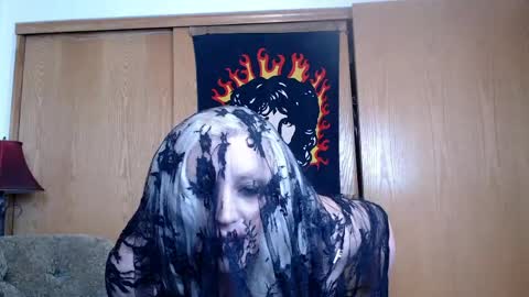 Sabrina Ravndahl online show from 04-18-26, 01:26