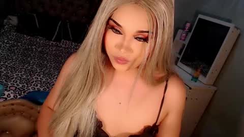 jayvie online show from 10-08-25, 02:25