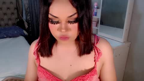 Snapshot of tsscarlett_xx chatting on 05-23-26, 05:34 jayvie online show from 05-23-26, 05:34