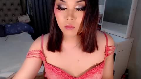Snapshot of tsscarlett_xx chatting on 06-03-26, 04:45 jayvie online show from 06-03-26, 04:45