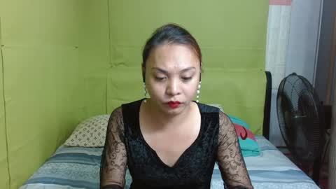 Snapshot of tssimplycutiets chatting on 02-04-25, 10:10 Kirei online show from 02-04-25, 10:10