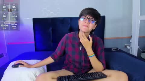 Snapshot of tsuki_maru chatting on 10-09-25, 08:29 Maru online show from 10-09-25, 08:29