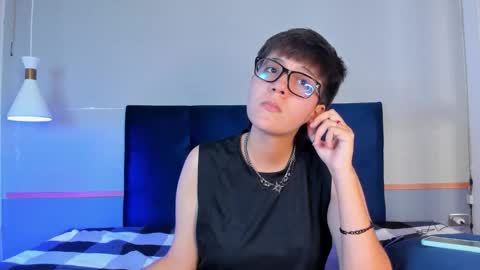 Snapshot of tsuki_maru chatting on 11-20-25, 08:30 Maru online show from 11-20-25, 08:30