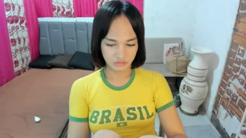 Snapshot of tsuncutajang chatting on 05-12-26, 06:38 tsuncutajang online show from 05-12-26, 06:38