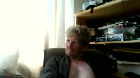 Snapshot of ttb2769 chatting on 07-07-26, 06:47 ttb2769 online show from 07-07-26, 06:47