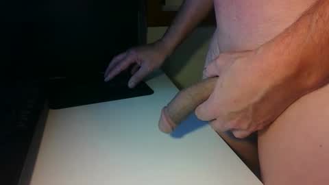 Snapshot of ttdiaz01 chatting on 12-14-25, 08:46 Portuga online show from 12-14-25, 08:46