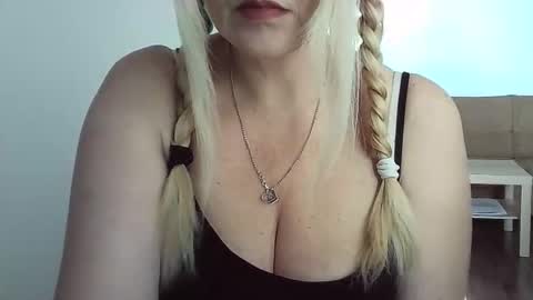 Ttrnynela online show from 02-19-26, 07:59