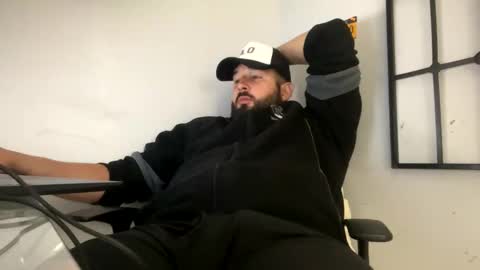Snapshot of tuamante000 chatting on 04-08-26, 01:22 Stimulation make me Cum in Public or in Pvt online show from 04-08-26, 01:22