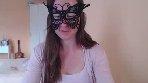 Snapshot of tukutie chatting on 06-29-26, 02:28 Milli online show from 06-29-26, 02:28