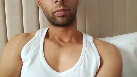 Snapshot of tunisiensexyguy chatting on 12-24-24, 03:16 TunisienSexyGuy online show from 12-24-24, 03:16