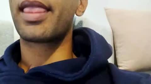 Snapshot of tunisiensexyguy chatting on 12-15-25, 01:59 TunisienSexyGuy online show from 12-15-25, 01:59