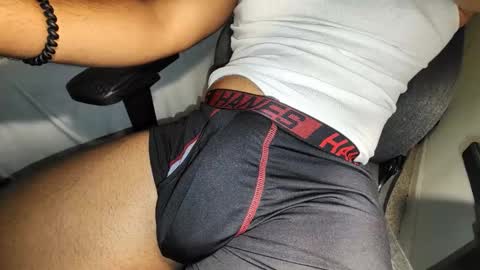 Snapshot of turealmoreno chatting on 10-28-25, 03:10 Taki online show from 10-28-25, 03:10