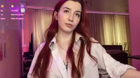 Snapshot of tutti_cutieee chatting on 06-16-26, 08:06 Nika online show from 06-16-26, 08:06
