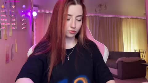 Snapshot of tutti_cutieee chatting on 06-23-26, 09:29 Nika online show from 06-23-26, 09:29