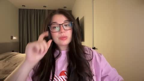 Snapshot of tutti_frutti_ chatting on 06-02-26, 08:33 Ariana online show from 06-02-26, 08:33