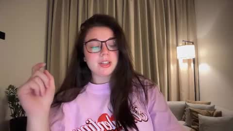 Snapshot of tutti_frutti_ chatting on 06-05-26, 08:36 Ariana online show from 06-05-26, 08:36