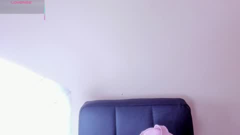 Tutu online show from 10-19-25, 01:12