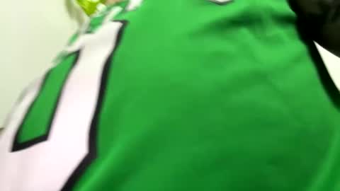 Snapshot of tuvo611077 chatting on 01-02-25, 12:02 tuvo611077 online show from 01-02-25, 12:02