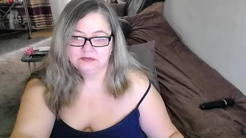 Lana online show from 04-10-26, 01:22